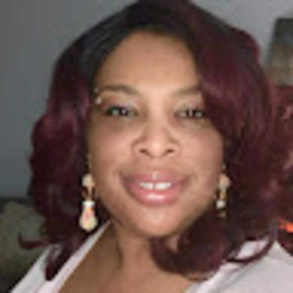 Meet your Posher, Sheikha - Picture 1 of 1